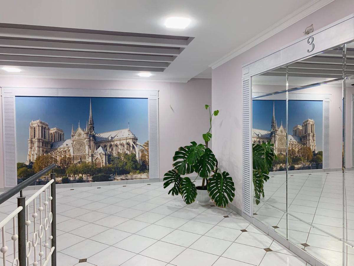 Апартаменти-Студія На Герцена Chernivtsi Εξωτερικό φωτογραφία